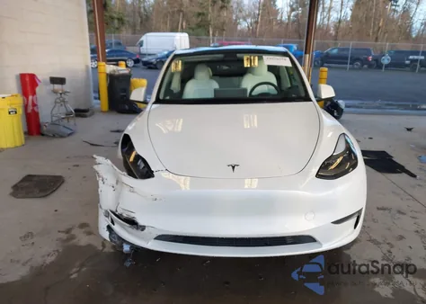 2022 Tesla Model Y Long Range Dual Motor All-Wheel Drive из США, поврежденный, VIN 7SAYGDEE4NF546533